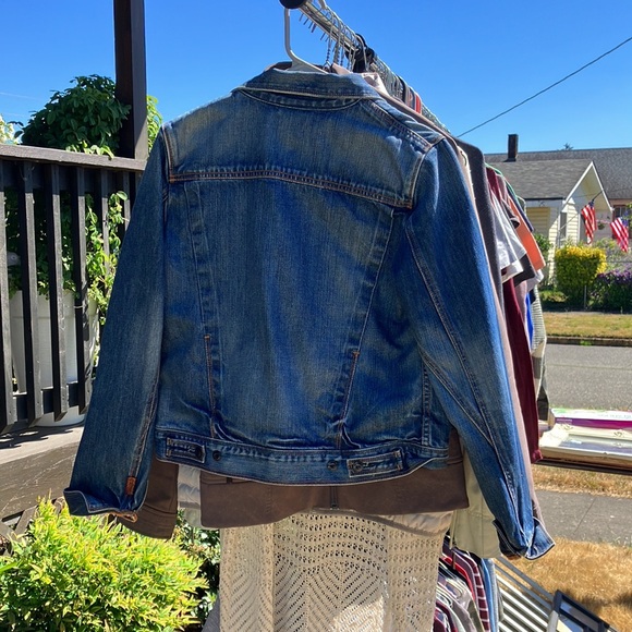 Seven For All Mankind Jean jacket. Women’s medium - Picture 2 of 7